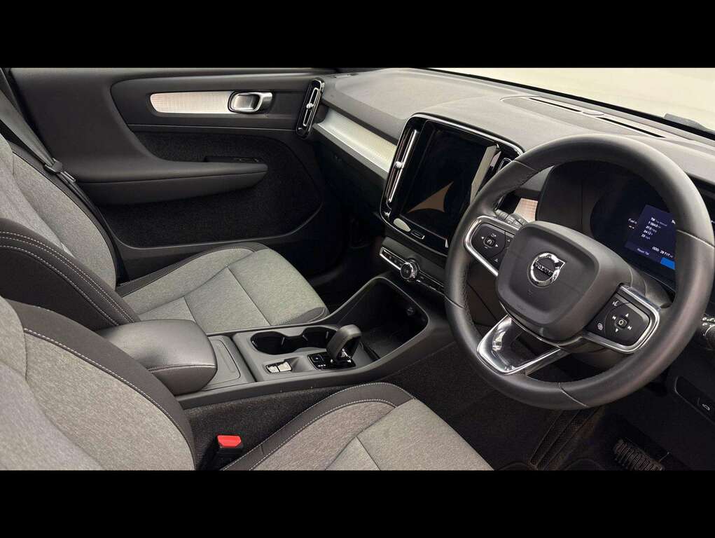Volvo XC40 2.0 B3p Core #4