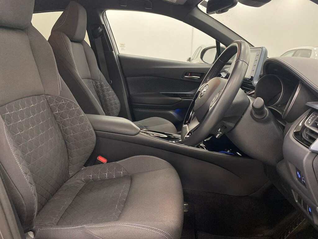 Toyota C-Hr Dynamic Grey #31