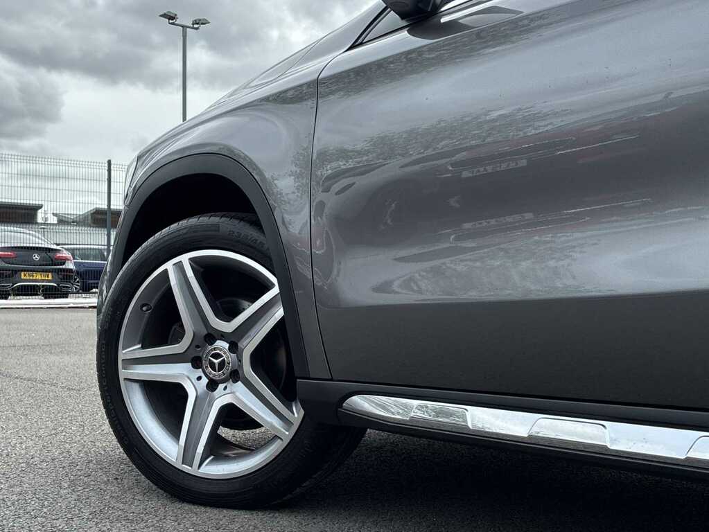 Mercedes-Benz GLA Class Amg Line White #36