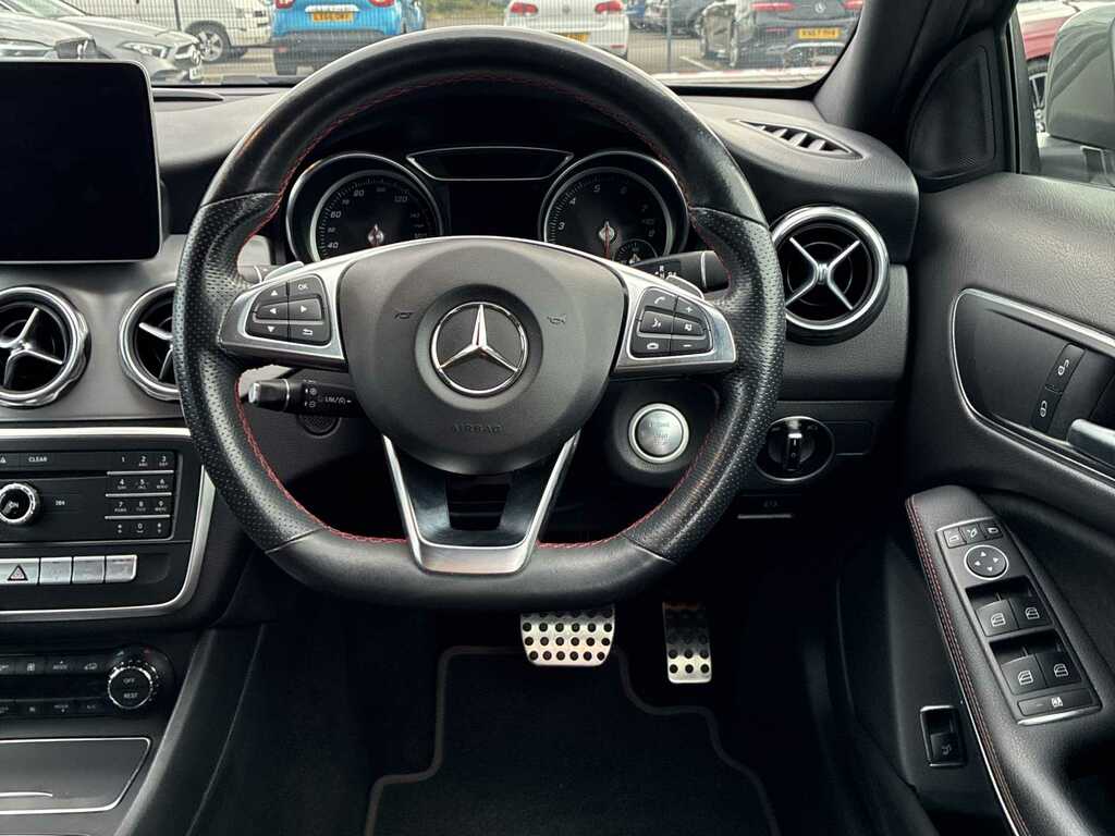 Mercedes-Benz GLA Class Amg Line White #9
