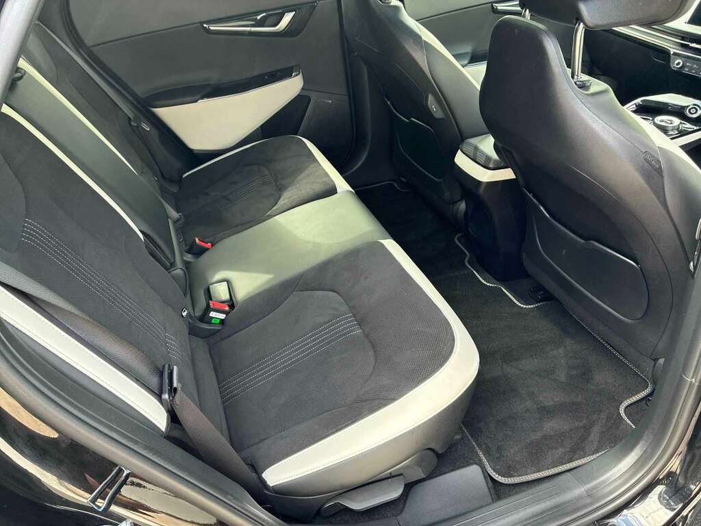 Kia EV6 77.4Kwh Gt-line Hatchback 225 B White #14