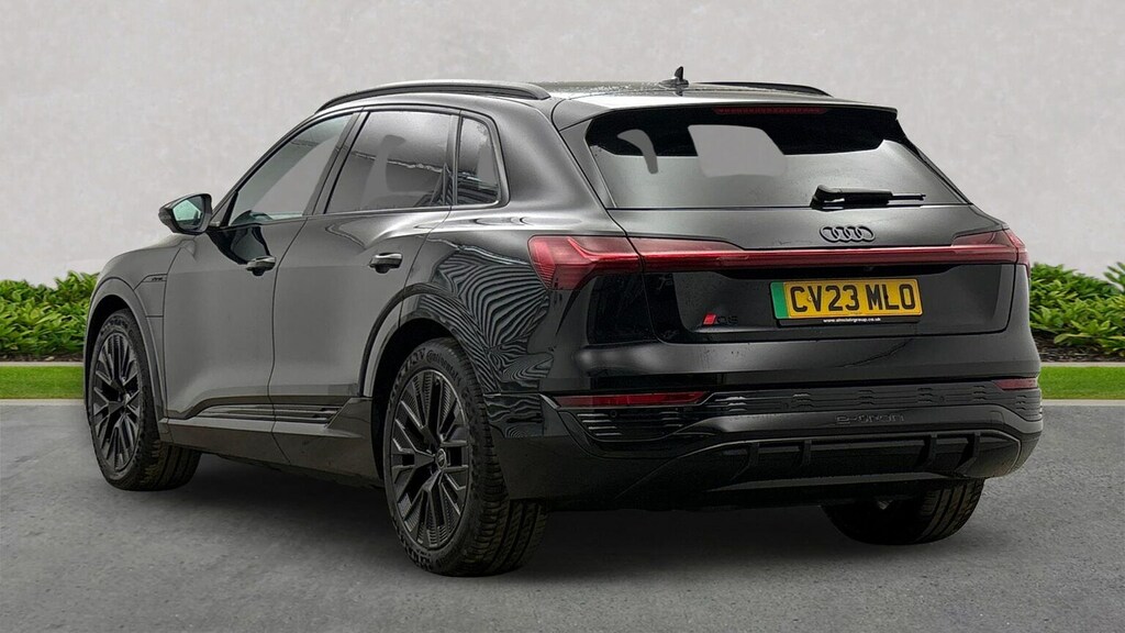 Audi Q8 e tron 250Kw 50 Quattro 95Kwh Black Ed Tech 22Kw #2