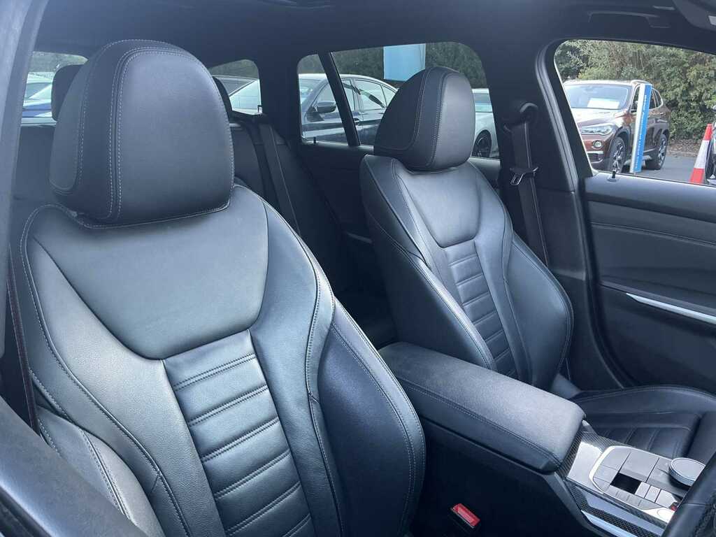 BMW 3 Series Saloon Blue #15