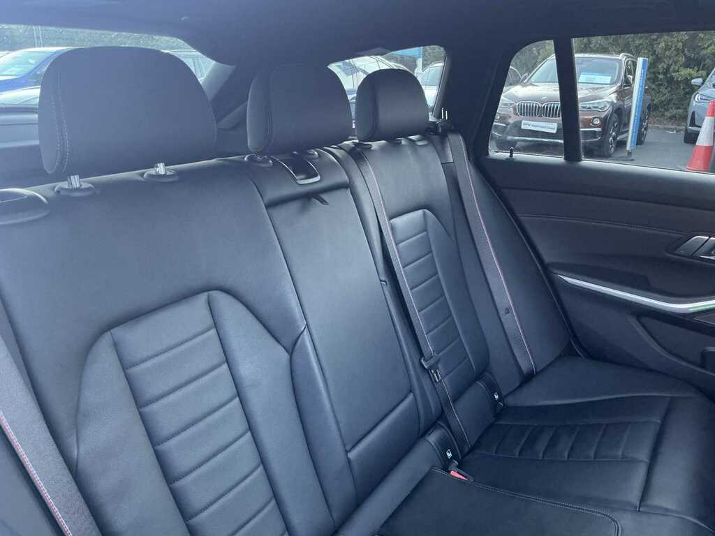 BMW 3 Series Saloon Blue #17