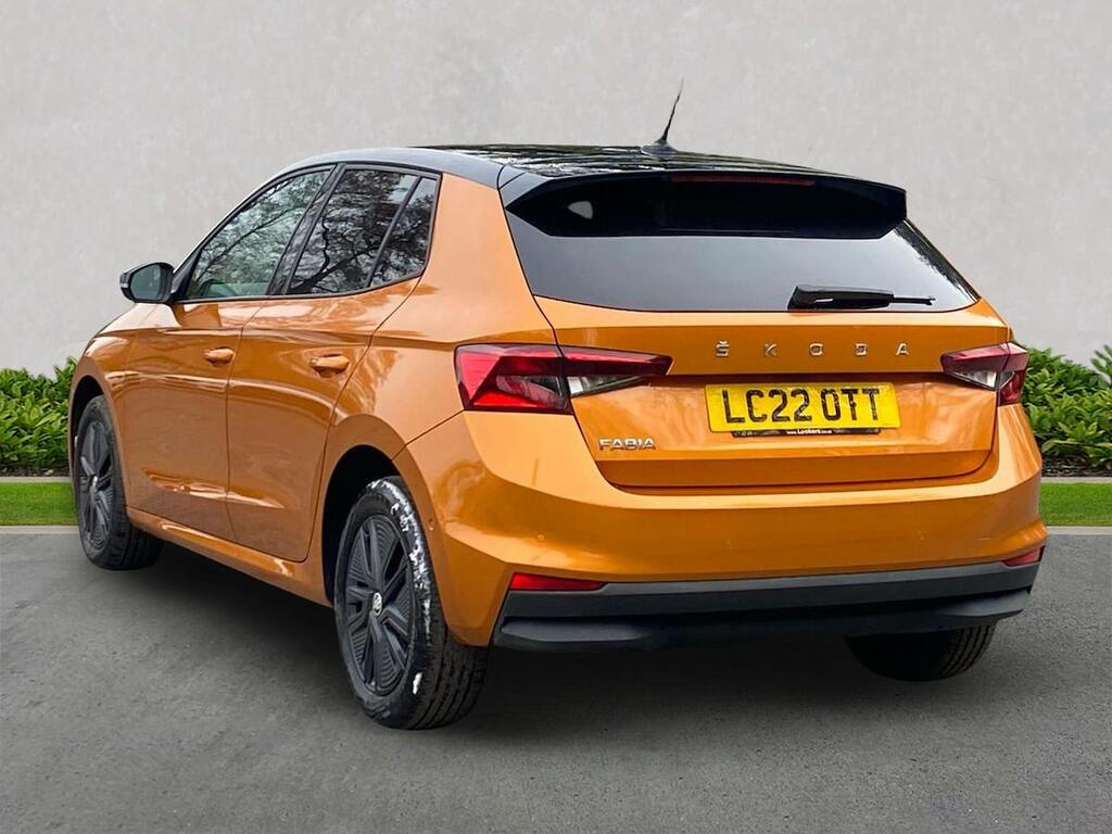 Skoda Fabia 1.0 Tsi Colour Edition Hatchback #2