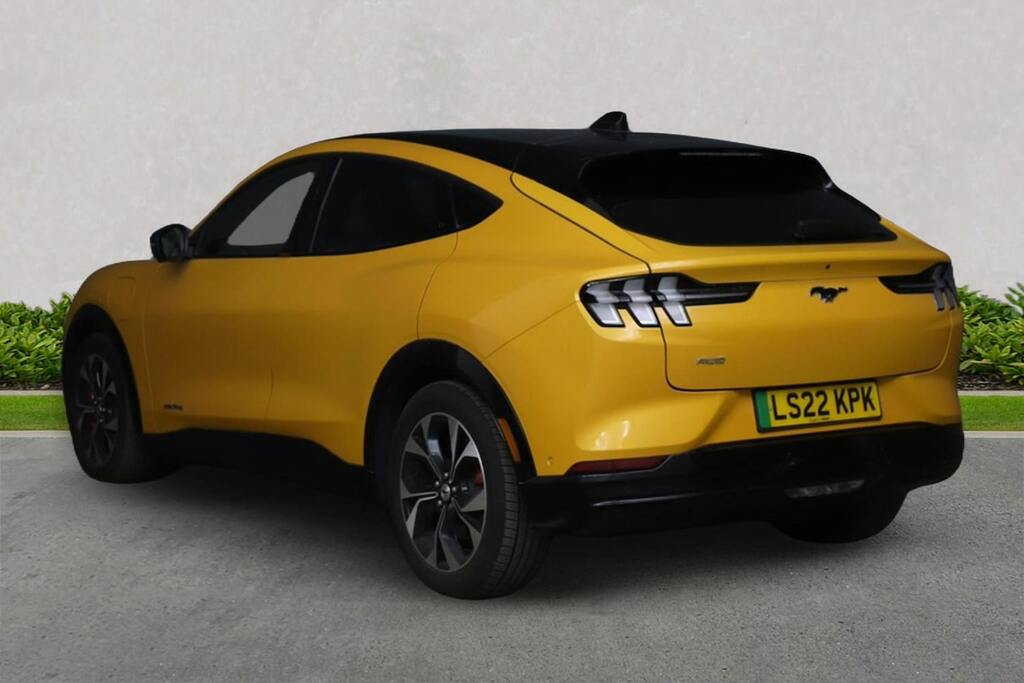 Ford Mustang Mach-E 198Kw Standard Range 70Kwh Awd  #2