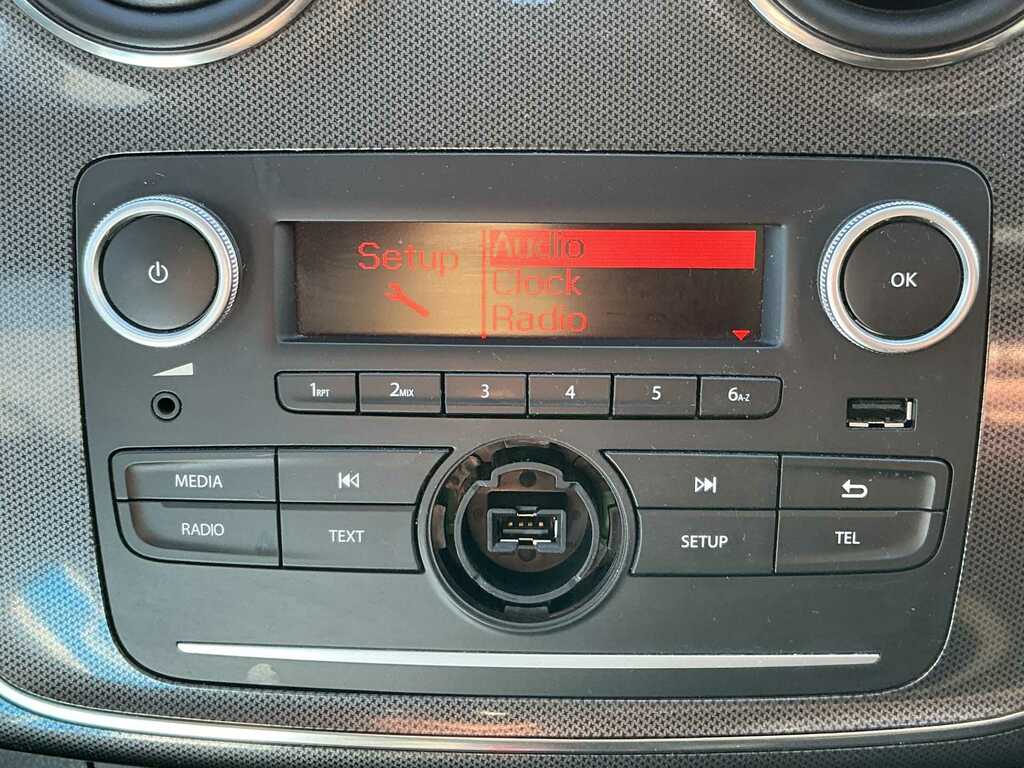 Dacia Sandero Stepway 0.9 Tce Essential Euro 6 Ss White #21