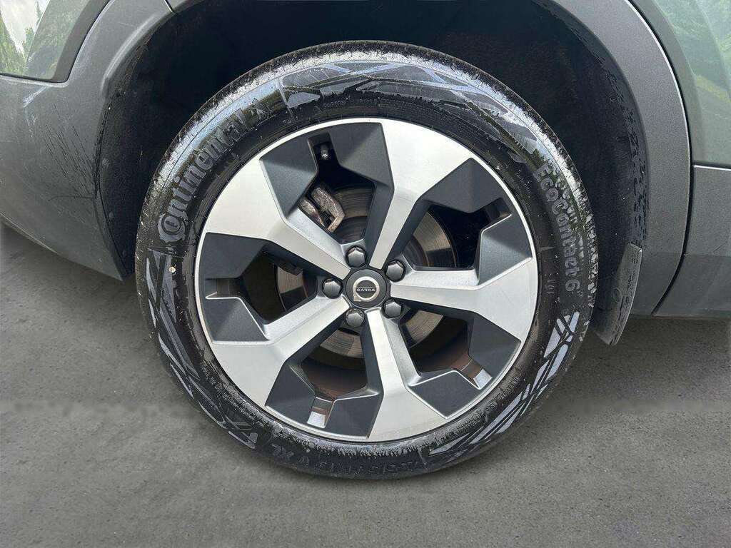 Volvo XC40 2.0 B3p Plus Dark  #4