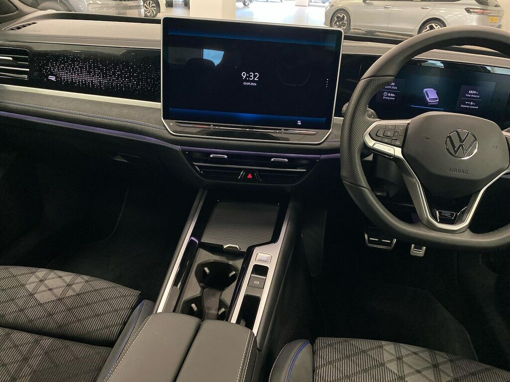Volkswagen Passat 1.5 Tsi Ehybrid Elegance Dsg Black #13