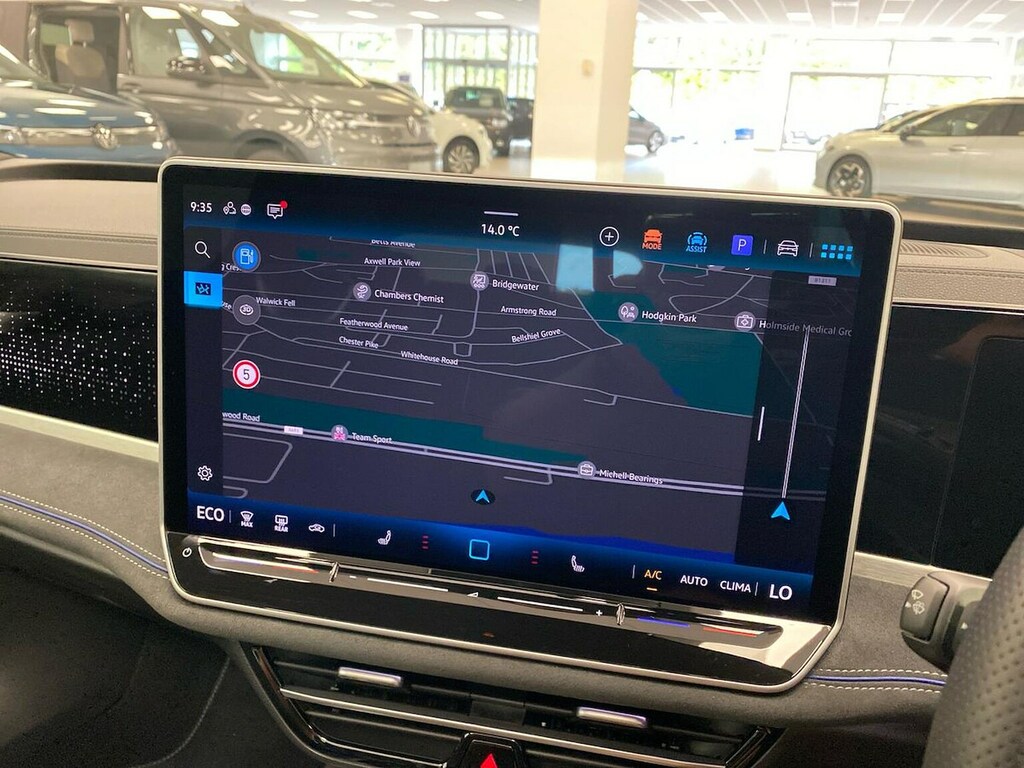 Volkswagen Passat 1.5 Tsi Ehybrid Elegance Dsg Black #24