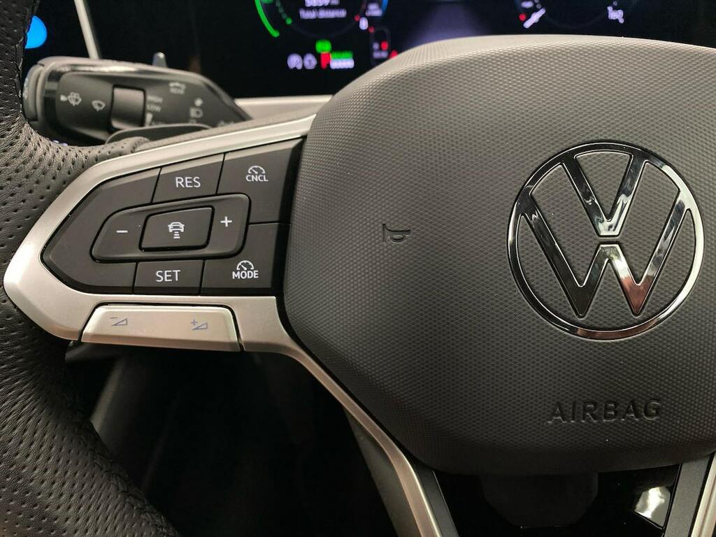 Volkswagen Passat 1.5 Tsi Ehybrid Elegance Dsg Black #27