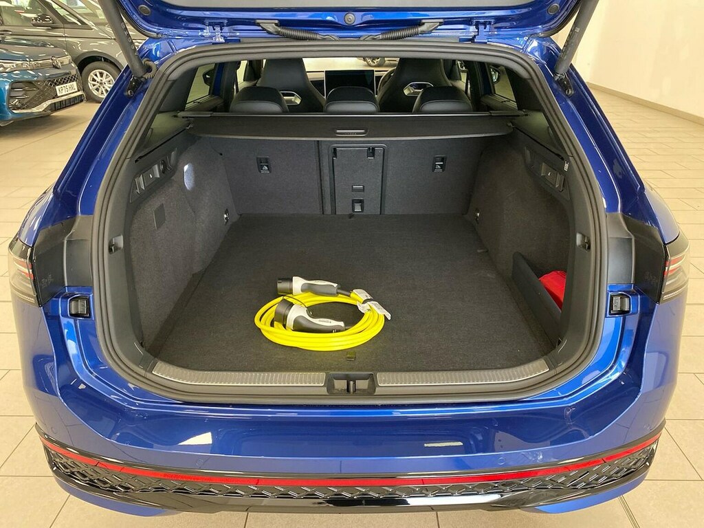 Volkswagen Passat 1.5 Tsi Ehybrid Elegance Dsg Black #17