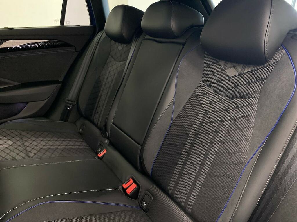 Volkswagen Passat 1.5 Tsi Ehybrid Elegance Dsg Black #16