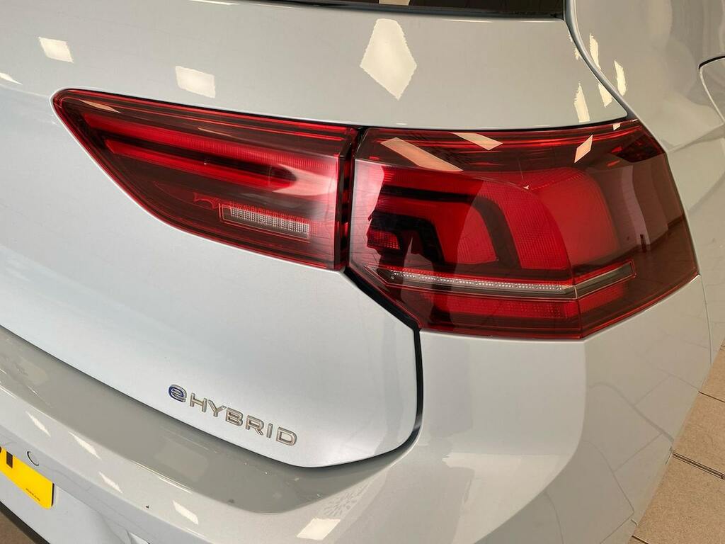 Volkswagen e-Golf 1.5 Tsi Ehybrid 19.7Kwh Style Hatchback Black #35