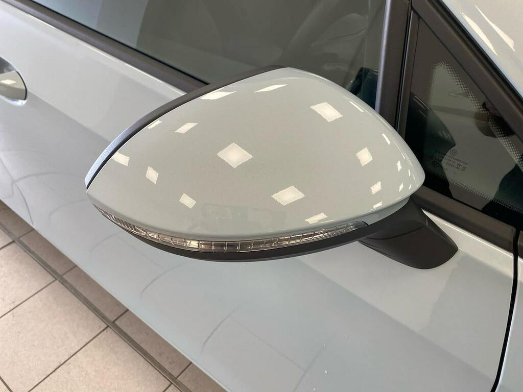 Volkswagen e-Golf 1.5 Tsi Ehybrid 19.7Kwh Style Hatchback Black #37