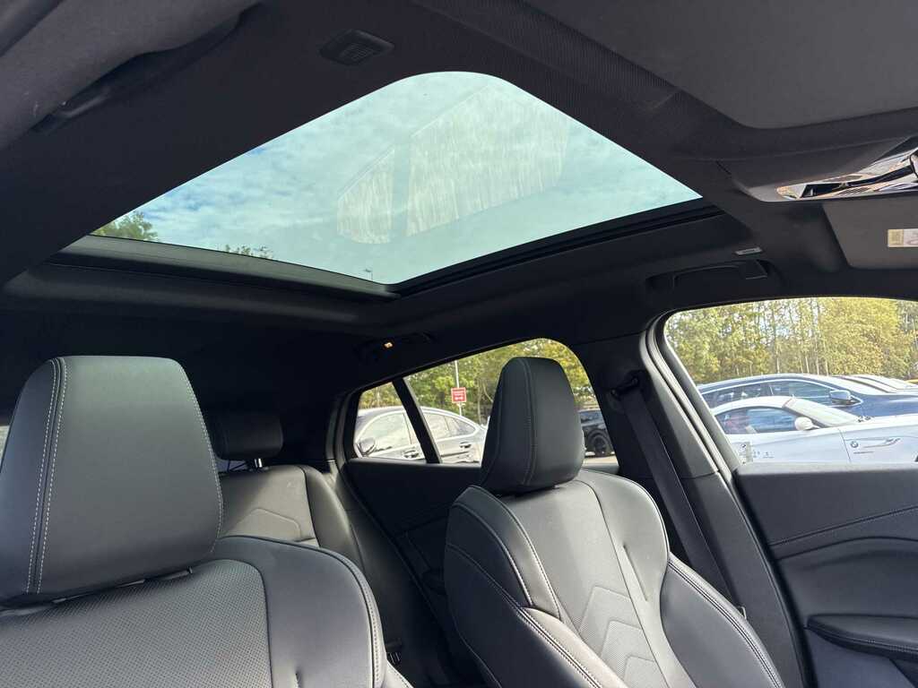 BMW iX2 150Kw Edrive20 M Sport 65Kwh Tech Red #38