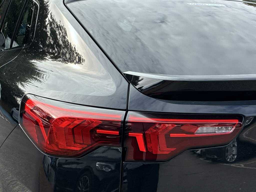 BMW iX2 150Kw Edrive20 M Sport 65Kwh Tech Red #27