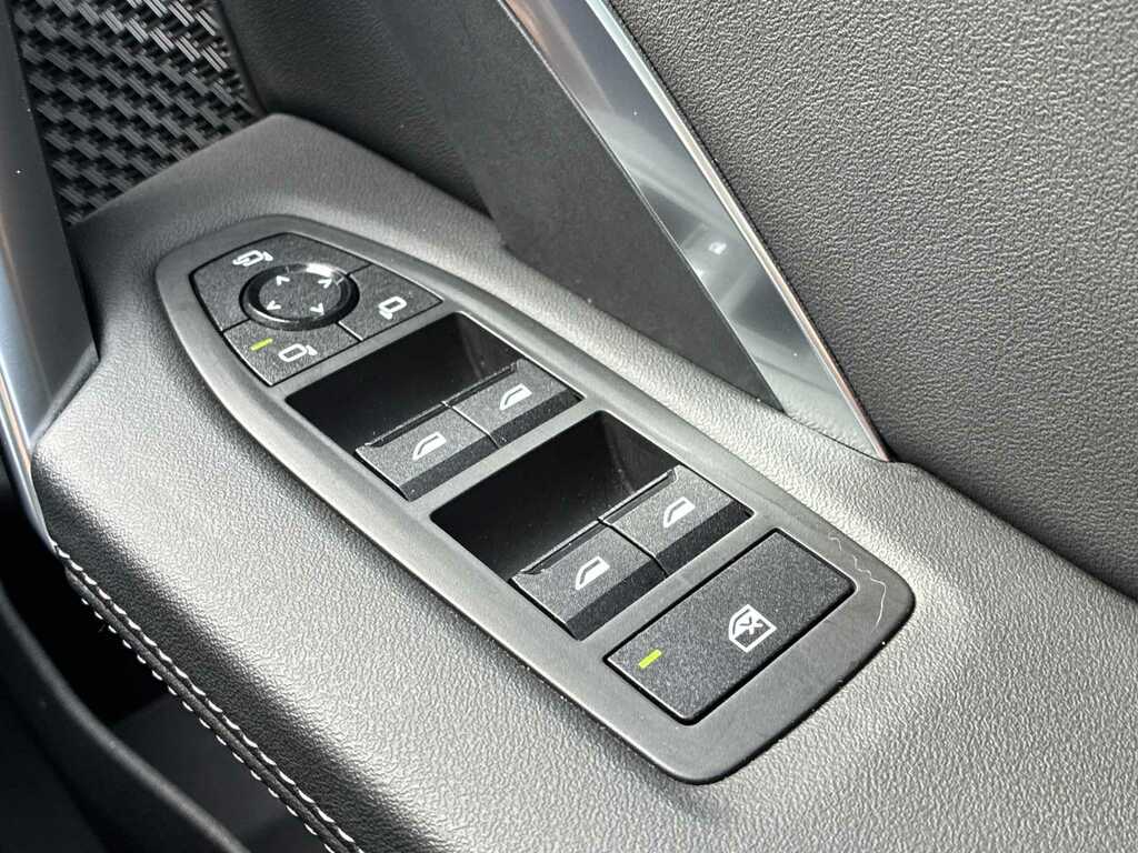 BMW iX2 150Kw Edrive20 M Sport 65Kwh Tech Red #19