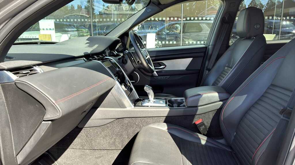 Land Rover Discovery Sport 1.5 P300e R-dynamic Hse 5 Seat  #3