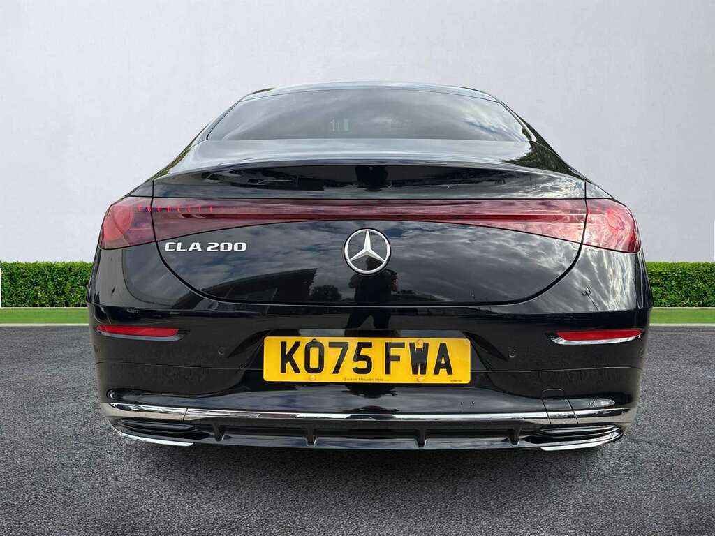 Mercedes-Benz CLA Class Cla 200 Amg Line Executive #4