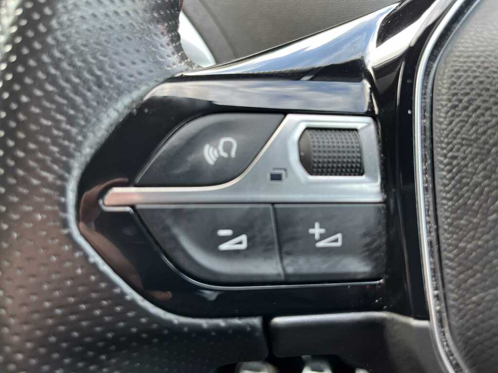 Peugeot 3008 1.2 Puretech Active Premium Grey #22