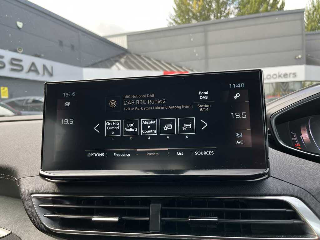 Peugeot 3008 1.2 Puretech Active Premium Grey #10