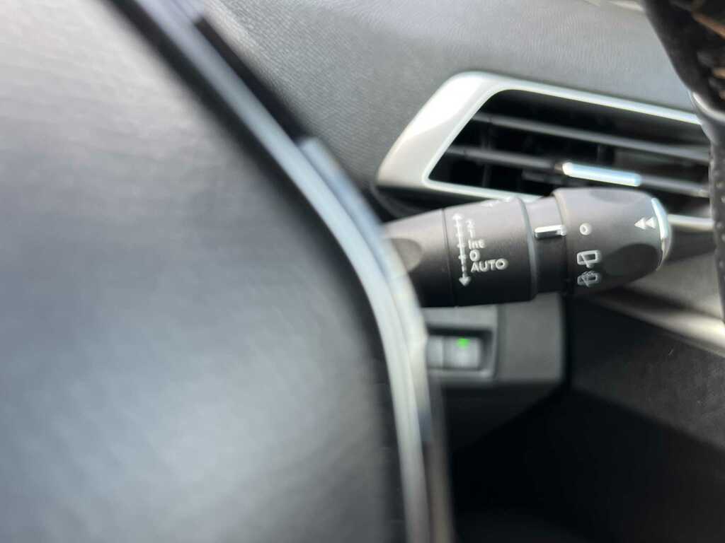 Peugeot 3008 1.2 Puretech Active Premium Grey #25