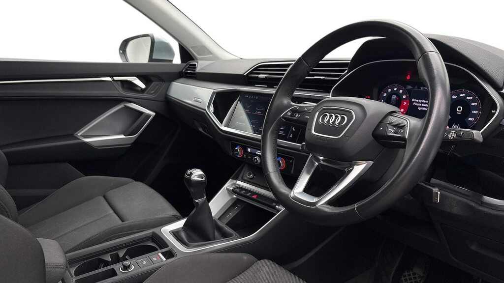 Audi Q3 S Line 35 Tfsi 150 Ps S Tronic White #8