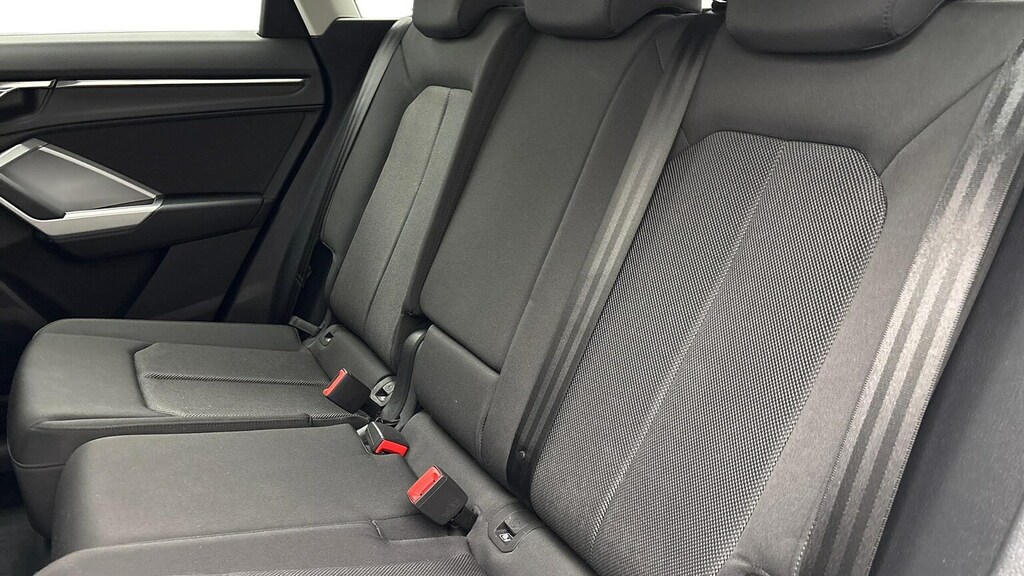 Audi Q3 S Line 35 Tfsi 150 Ps S Tronic White #9