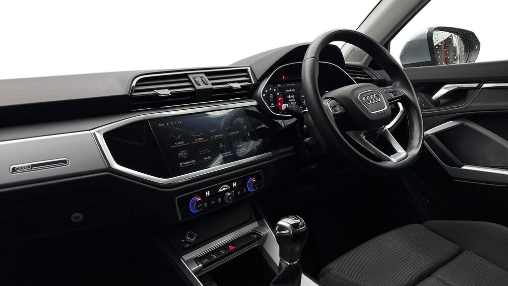 Audi Q3 S Line 35 Tfsi 150 Ps S Tronic White #5