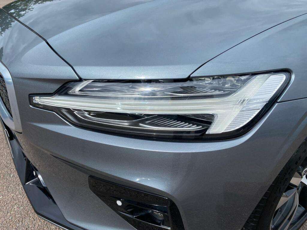 Volvo V60 2.0 D4 190 Momentum Grey #33