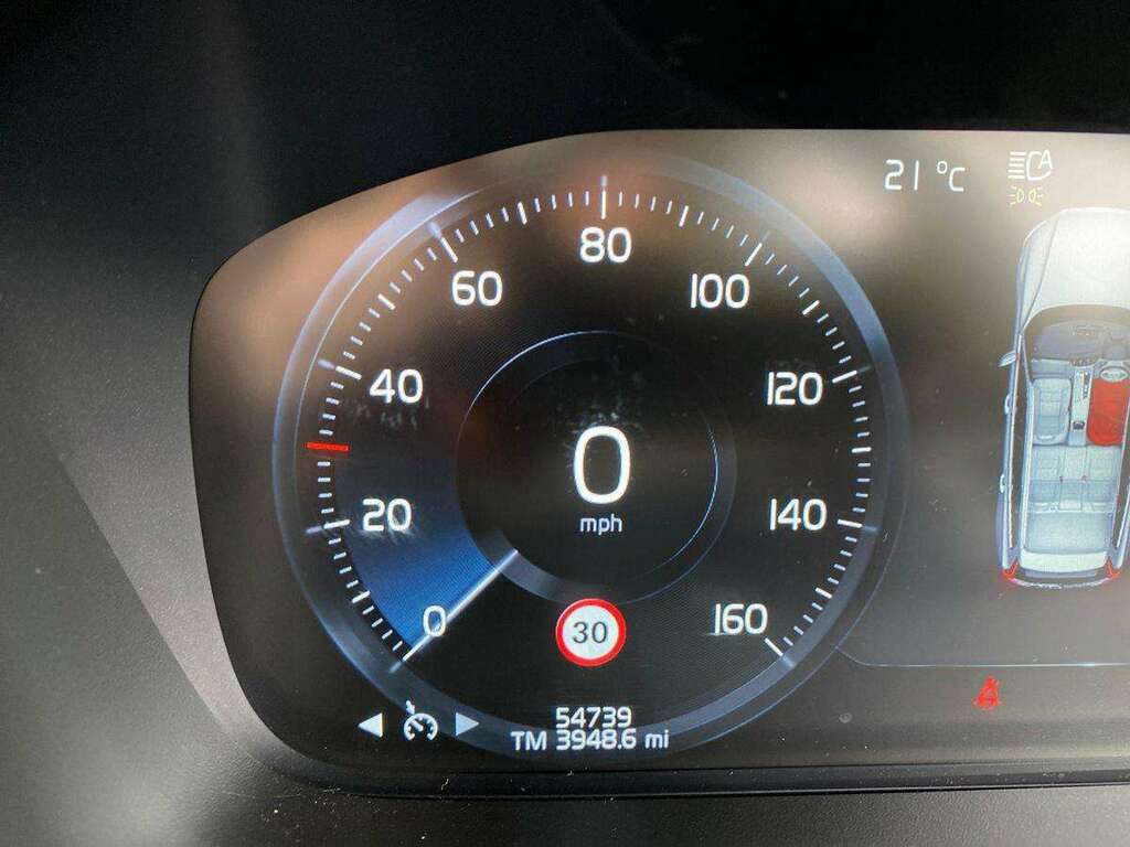 Volvo V60 2.0 D4 190 Momentum Grey #31