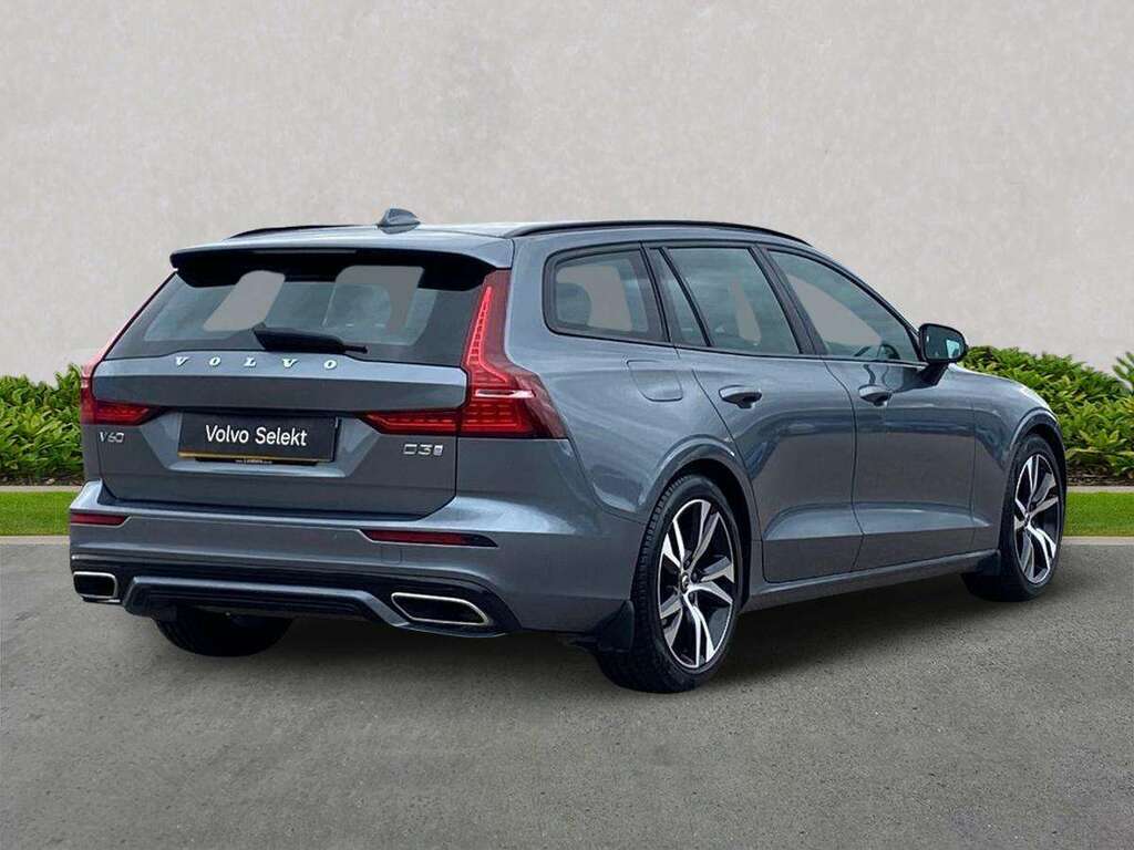 Volvo V60 2.0 D4 190 Momentum Grey #18