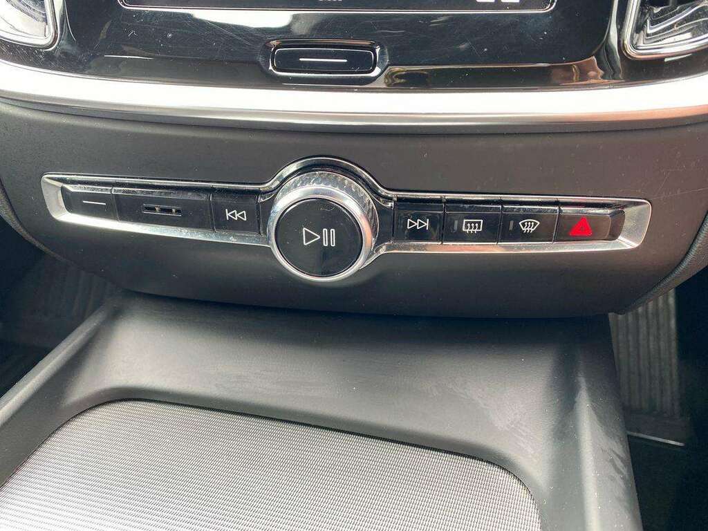 Volvo V60 2.0 D4 190 Momentum Grey #22