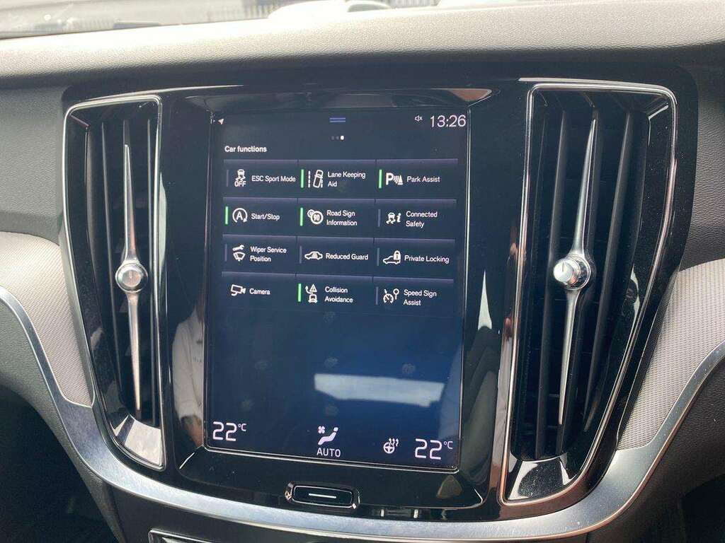 Volvo V60 2.0 D4 190 Momentum Grey #25