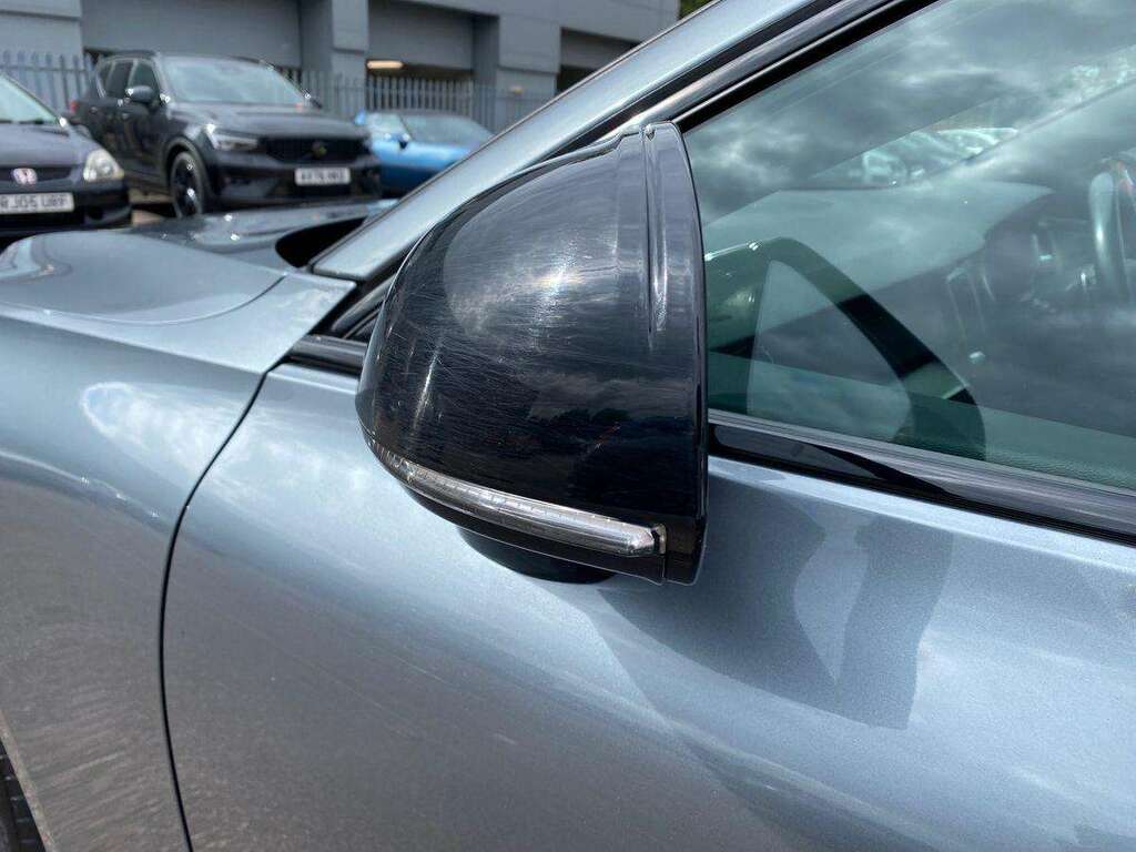 Volvo V60 2.0 D4 190 Momentum Grey #37