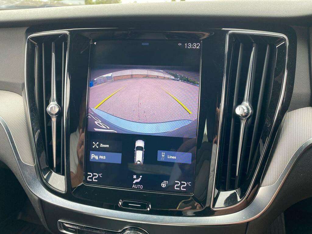 Volvo V60 2.0 D4 190 Momentum Grey #23