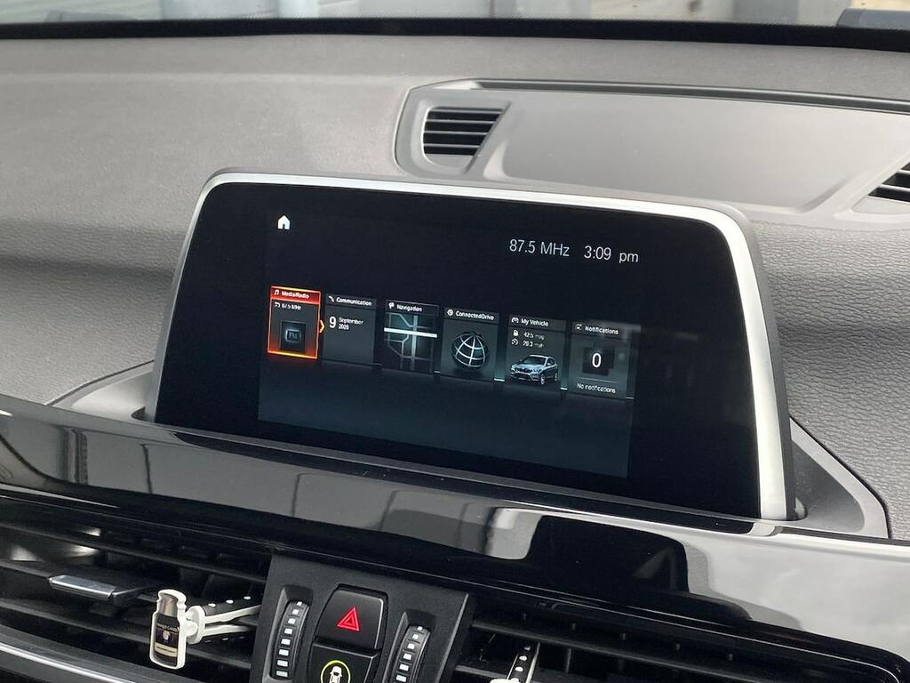 BMW X1 Xdrive20d M Sport White #11