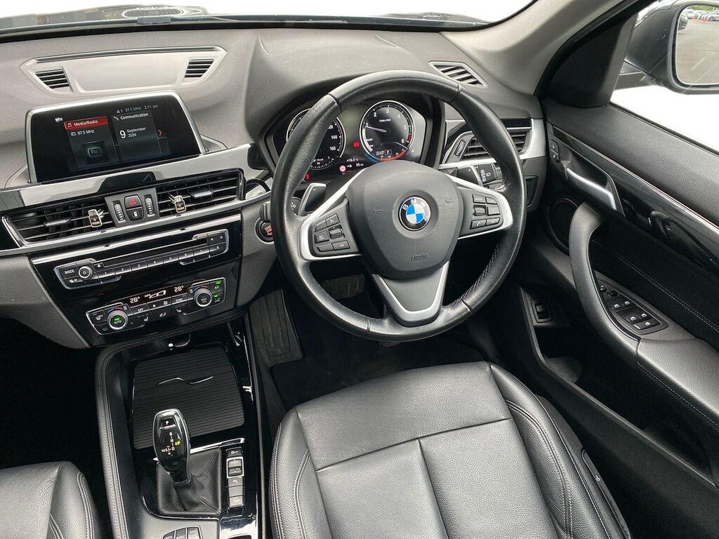 BMW X1 Xdrive20d M Sport White #9