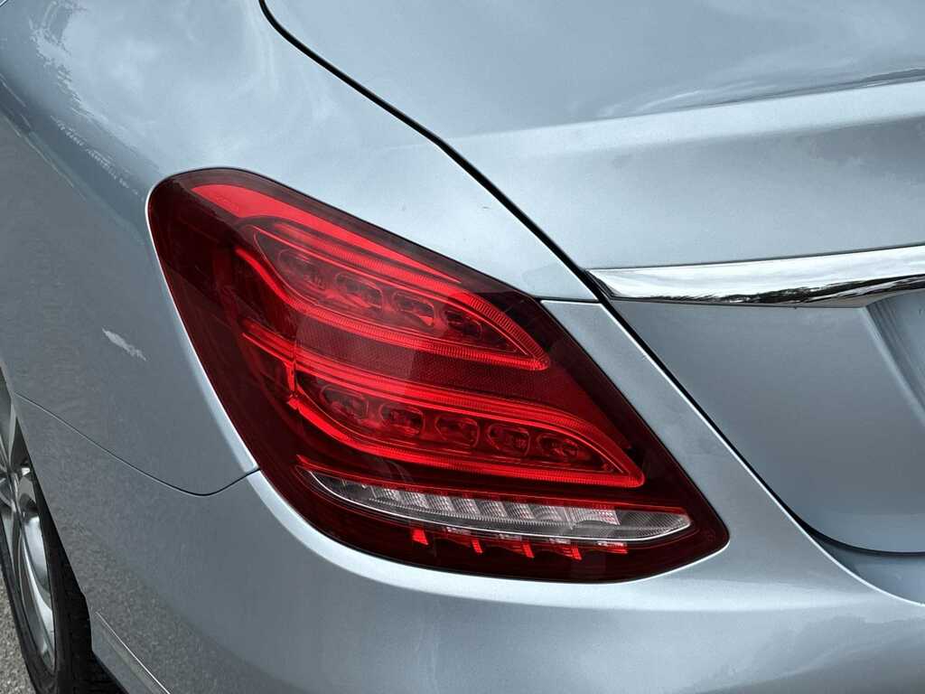 Mercedes-Benz C Class C220 Bluetec Sport White #28