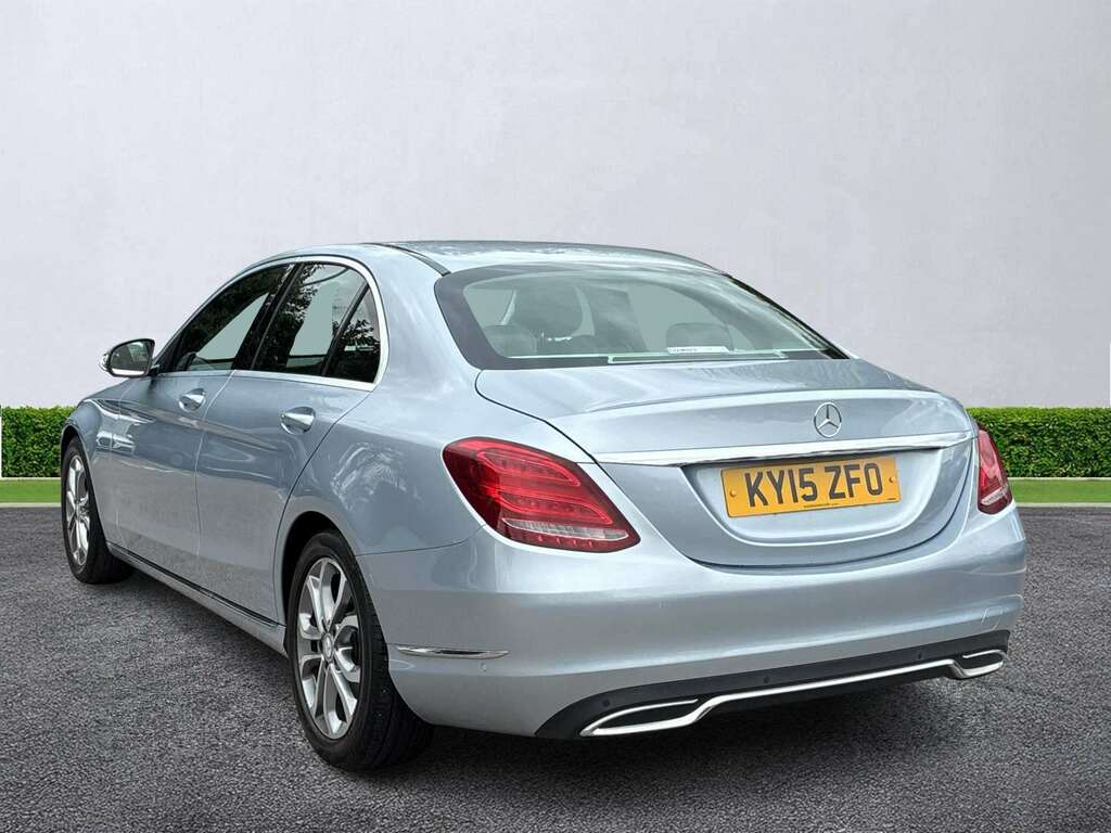 Mercedes-Benz C Class C220 Bluetec Sport White #2