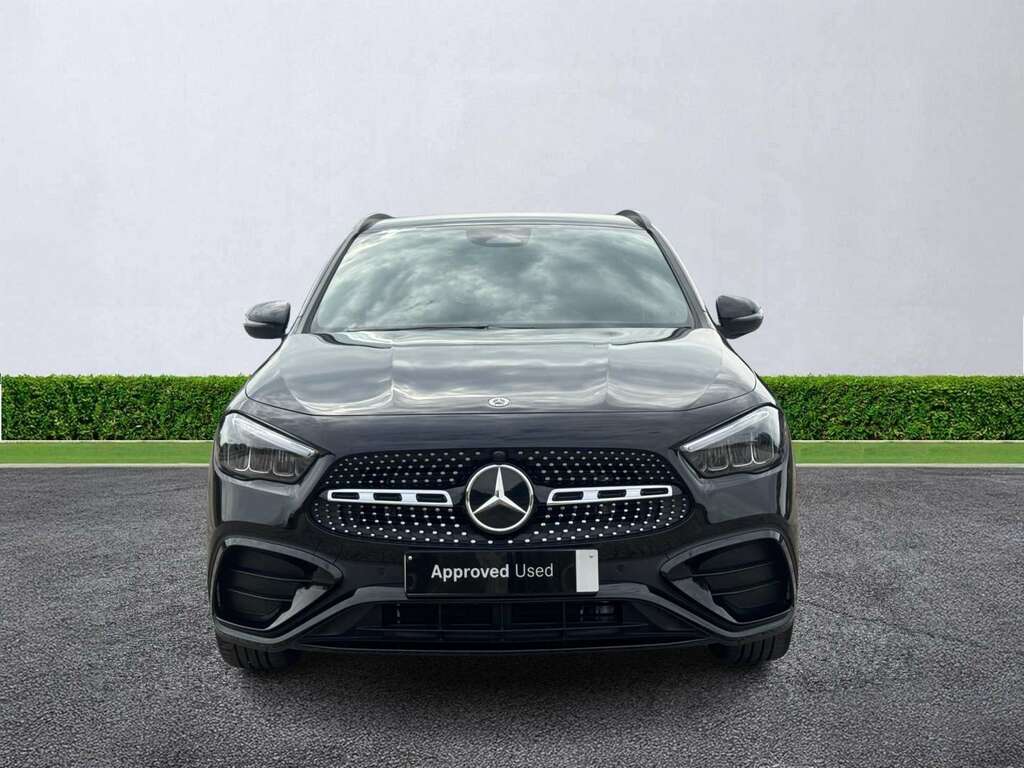 Mercedes-Benz GLA Class Gla 200 Amg Line Premium #3