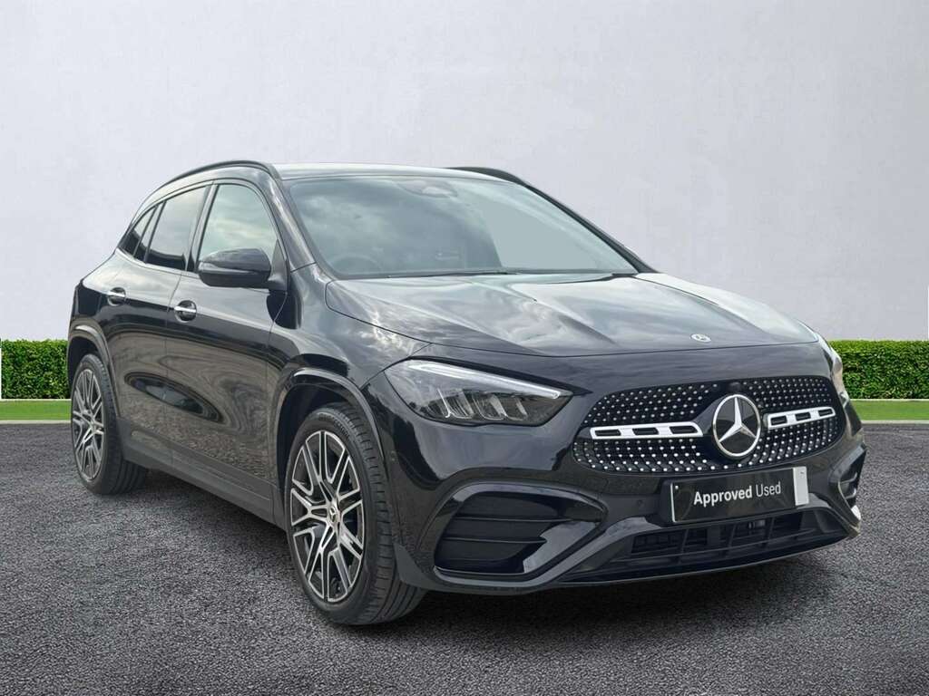 Mercedes-Benz GLA Class Gla 200 Amg Line Premium