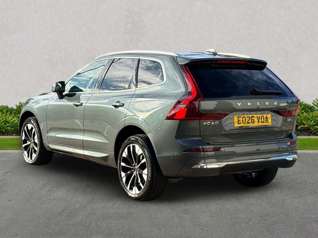 Volvo XC60 2.0 B5p Ultra Dark Awd Geartronic #2