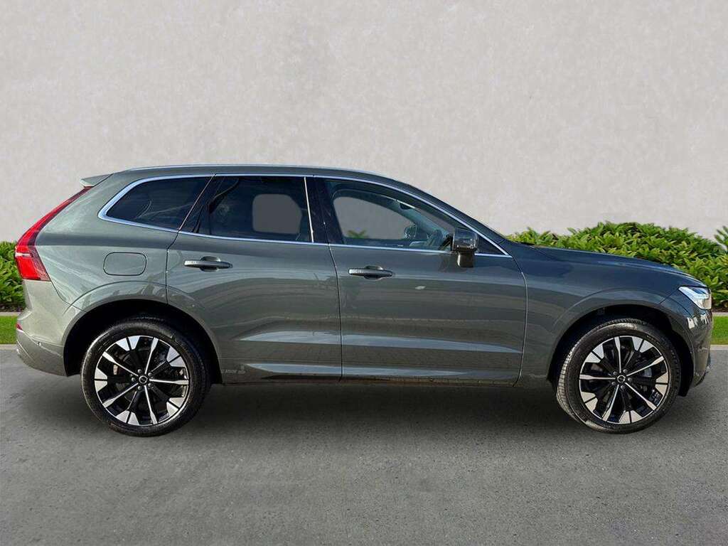Volvo XC60 2.0 B5p Ultra Dark Awd Geartronic #3