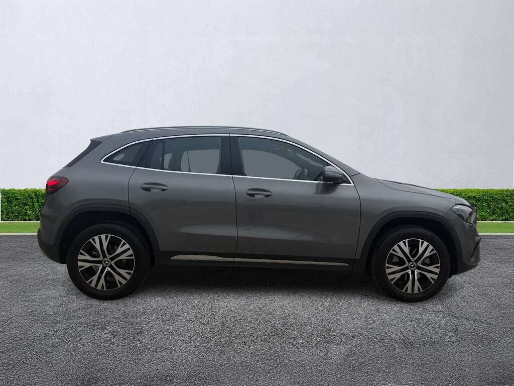 Mercedes-Benz GLA Class Gla 200 Sport Executive  #2