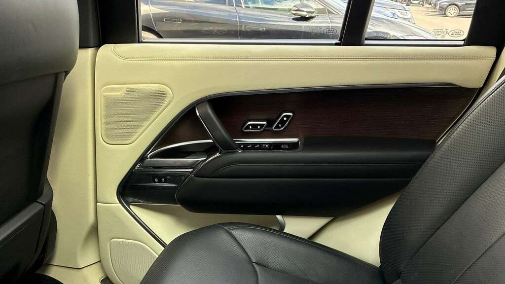 Land Rover Range Rover 3.0 D350 Brown #30