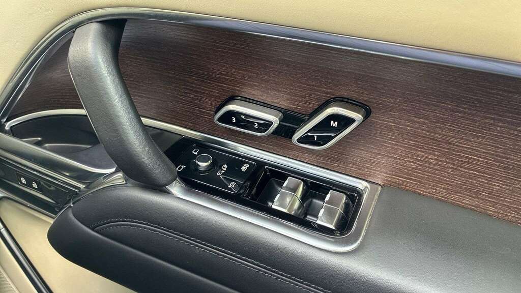 Land Rover Range Rover 3.0 D350 Brown #25