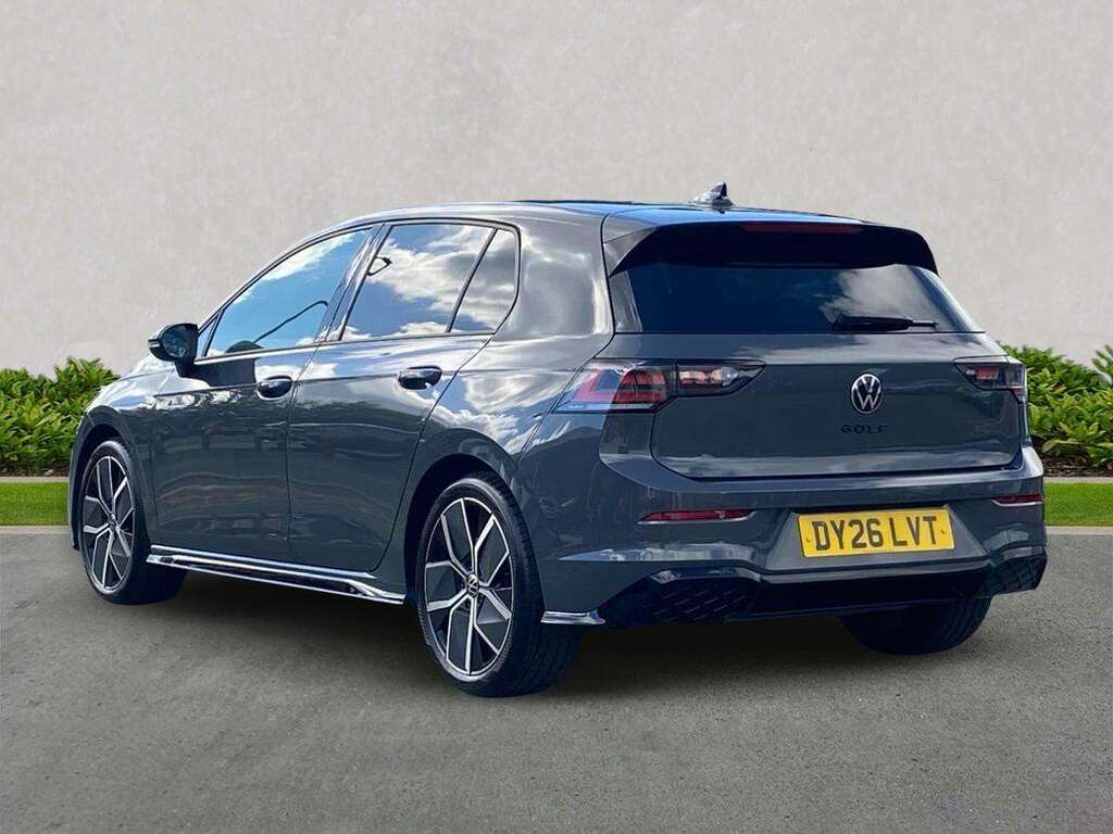 Volkswagen Golf 1.5 Tsi 150 Black Edition  #2