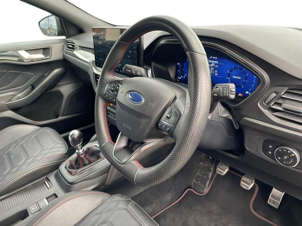 Ford Focus 1.0 Ecoboost Hybrid Mhev St-line 2024 White #15
